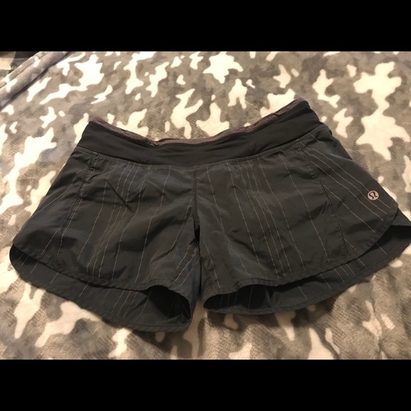 Lululemon shorts. Size 6. - Picture 1 of 3